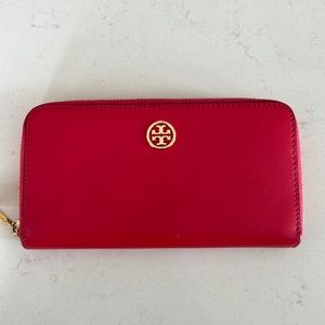Tory Burch zip wallet